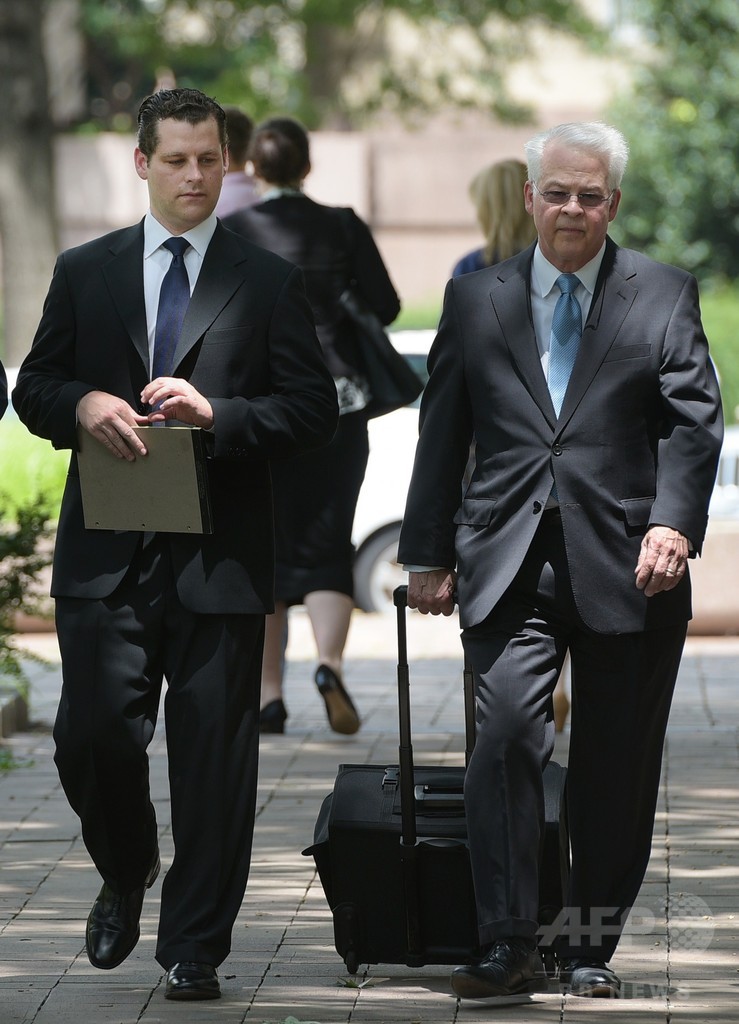 元エリートFBI捜査官の転落人生、押収した麻薬で中毒に