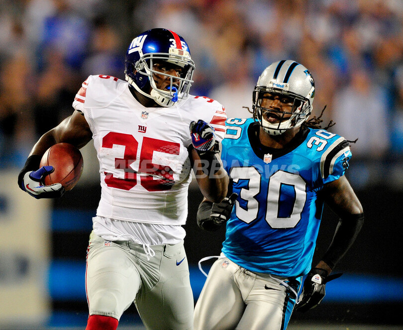 スーパーボウル覇者ジャイアンツ、パンサーズを破る