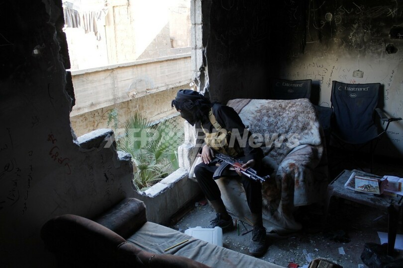 シリア和平会議への努力が進められる中、戦闘で死者多数