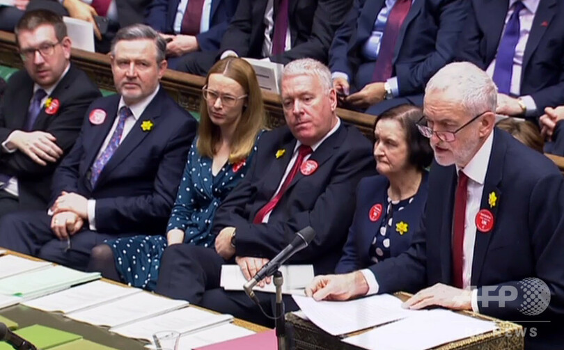 「ホンダ、英国から行かないで！」 従業員ら、英議会前でデモ