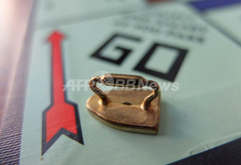 モノポリーの駒に新顔「ネコ」登場、「アイロン」は退場