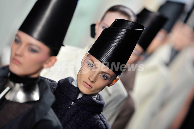 ＜08/09年秋冬パリ・コレクション：アイテム＞ルイ・ヴィトン