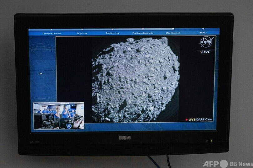 小惑星に衝突するNASA探査機 実験の画像公開