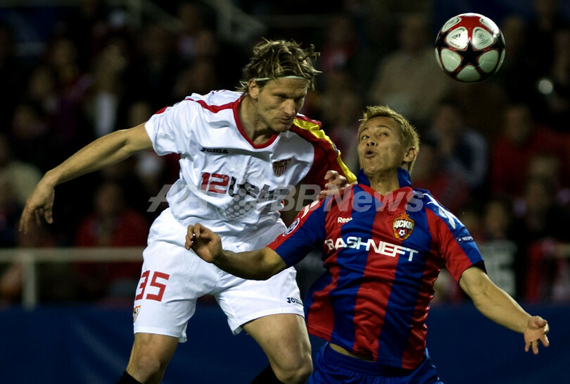 CSKAモスクワ 準々決勝進出、本田が決勝点