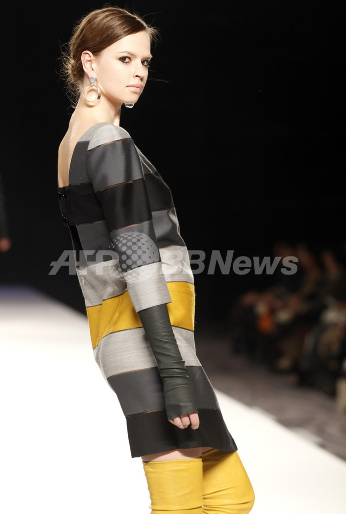 ＜13/14年秋冬東京コレクション＞タエ・アシダ