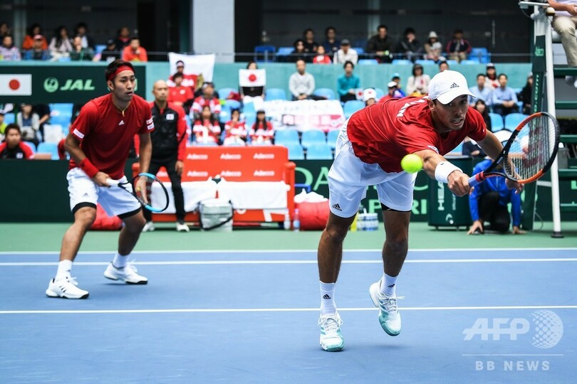 日本、中国に逆転勝ちでデ杯決勝Rへ ダニエル太郎が最終試合制す