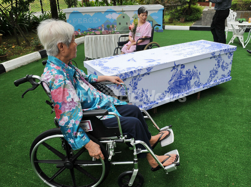 死後も明るく、シンガポールで「幸福のひつぎ」コンテスト