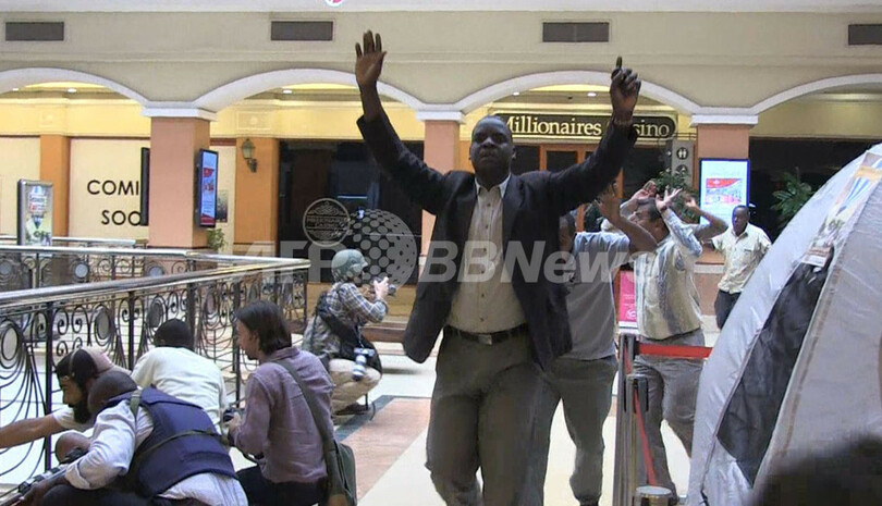 ケニア商業施設襲撃、「人質の大半を救出」 軍発表