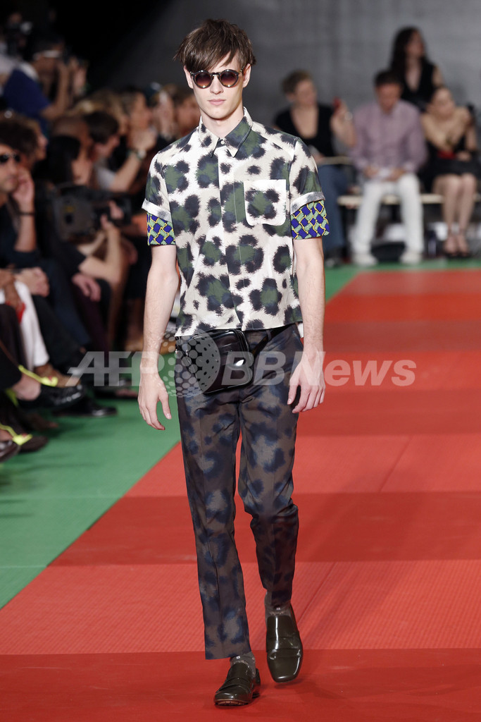 ＜13年春夏パリ・メンズコレクション＞東南アジアのジャングル「ケンゾー」