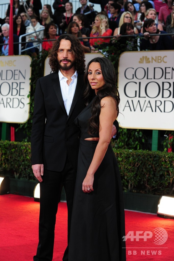 故C.コーネルさん自殺は抗不安薬の過剰処方のせい、遺族が医師を提訴