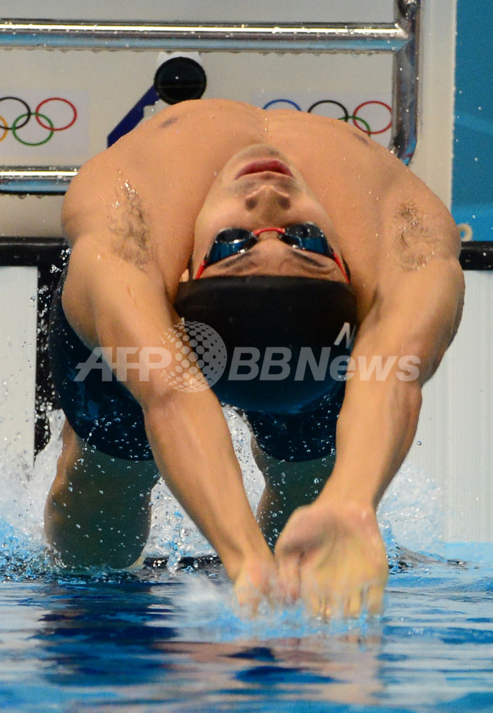 入江と渡辺が準決勝へ、男子200メートル背泳ぎ
