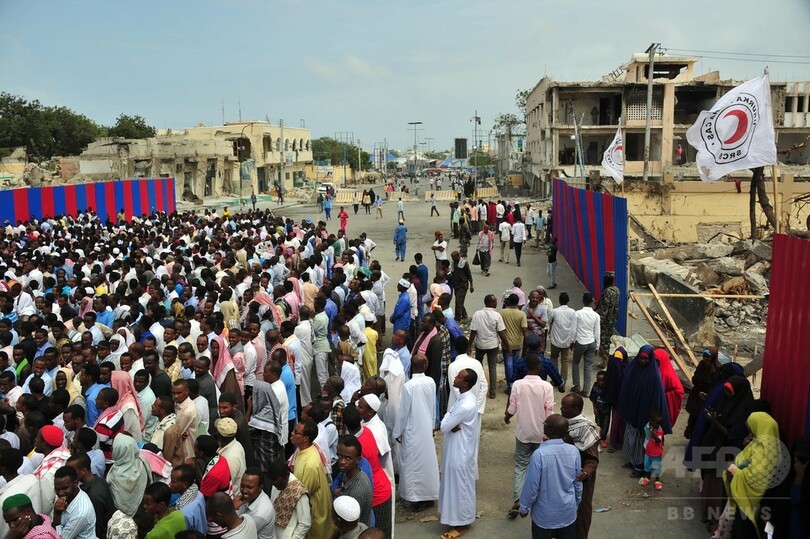 ソマリアのトラック爆発、死者358人に 正確な死者数の把握困難