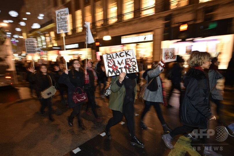米国の「人種戦争」、海外にも飛び火 ロンドンで5000人がデモ