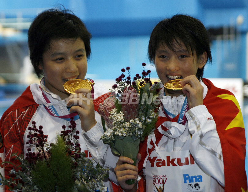 ＜第12回世界水泳選手権＞女子飛び込み、Jia Tong／Chen Ruolin組 シンクロ10メートル高飛び込みを制して金メダルを獲得 - オーストラリア