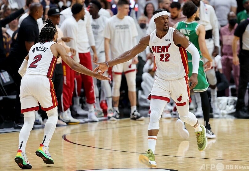 ヒートが逆転勝利で先勝、バトラー41得点 NBA東決勝