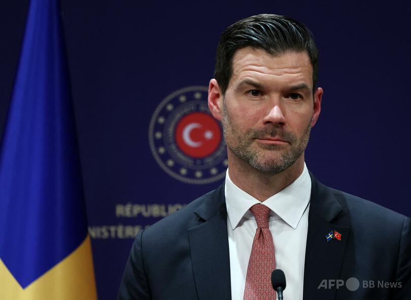 スウェーデン、公的機関に不法滞在者の通報義務付けへ