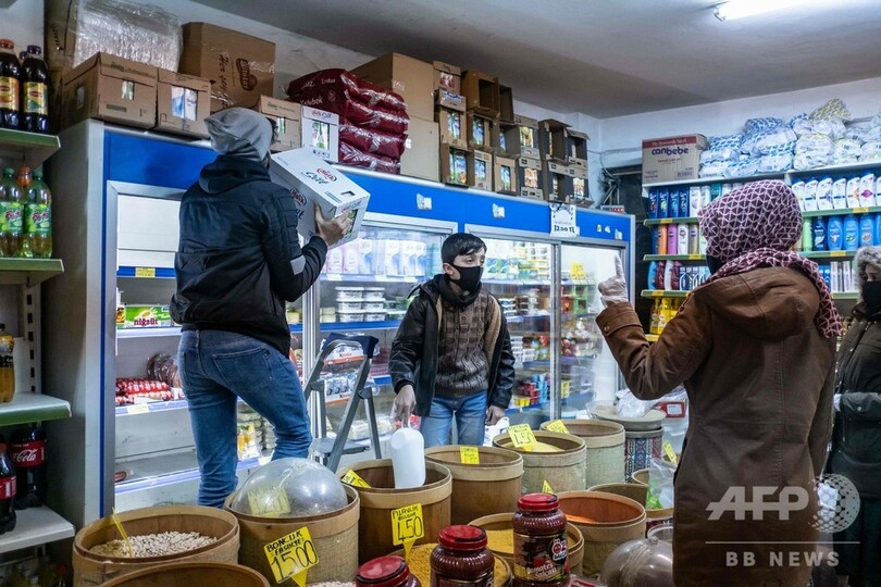 トルコ、31都市で48時間の外出禁止令 新型コロナ感染者が急増