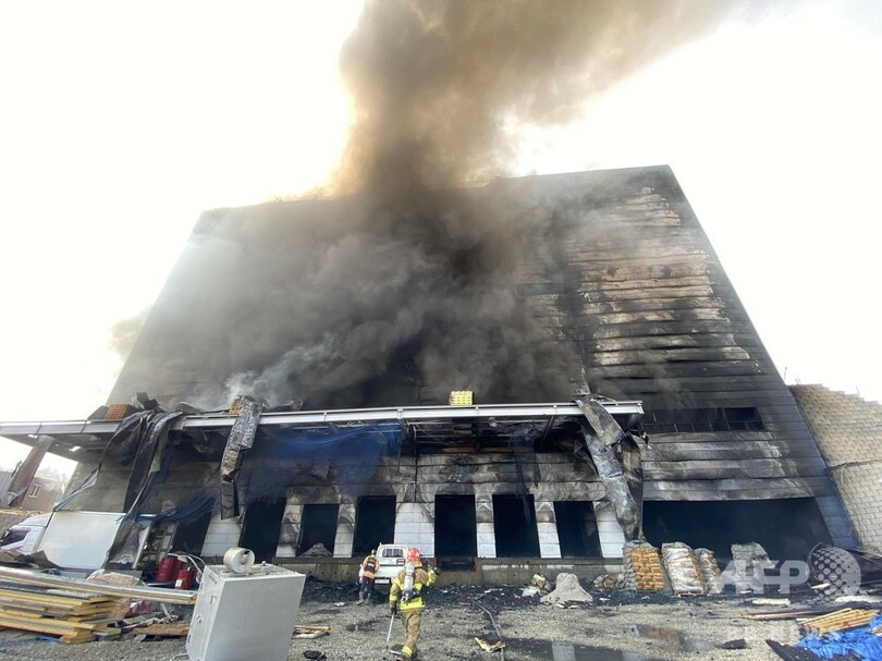 韓国の倉庫で火災 38人死亡、10人負傷