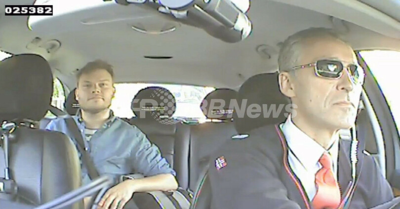 ノルウェー首相がタクシー運転手に変装、「国民の本音」探るため