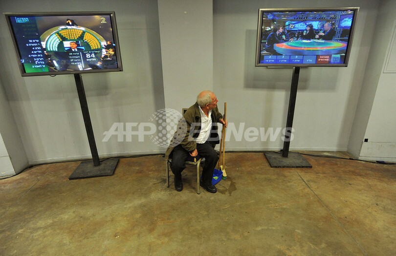 イスラエル総選挙、連立をめぐる激しい駆け引き