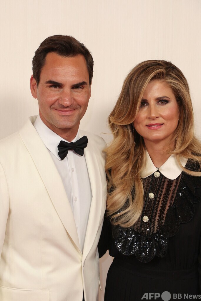 フェデラー氏がアカデミー賞出席 ミルカさんとレッドカーペット登場