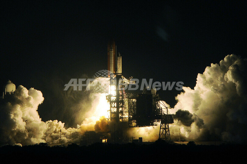「ディスカバリー」打ち上げ、若田さん宇宙へ