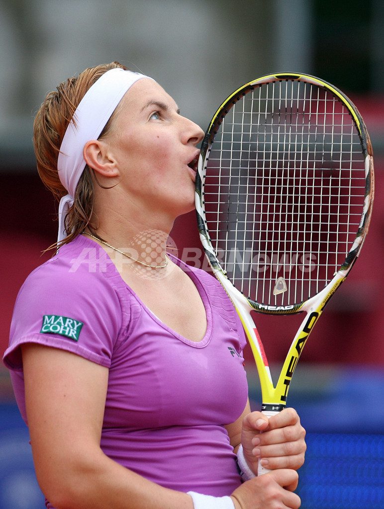 ＜女子テニス カタール・テレコム・ドイツ・オープン2007＞クズネツォワvsエナンは日没のため順延 - ドイツ