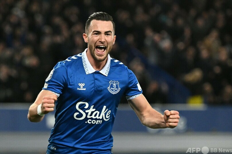 マンCがエバートンに逆転勝ち チェルシーも白星