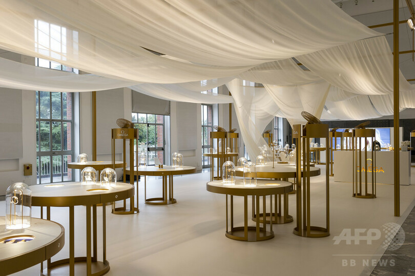 「オメガ」レディス用ウォッチメイキングの歴史をテーマとした展示会開催−伊