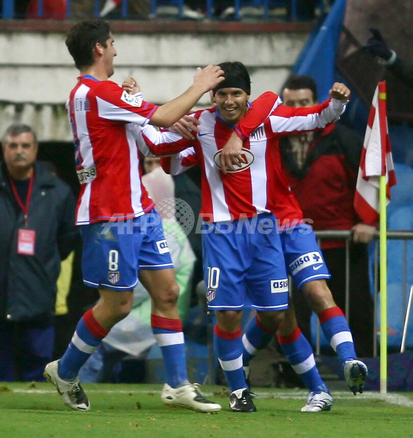 アトレティコ・マドリード バレンシア降し3位に