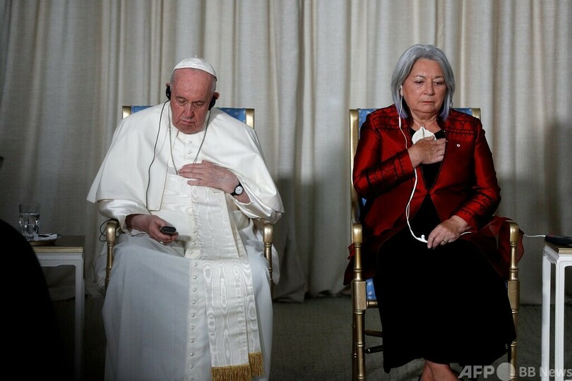 ローマ教皇「イデオロギーの植民地化」批判 カナダ先住民に重ねて謝罪