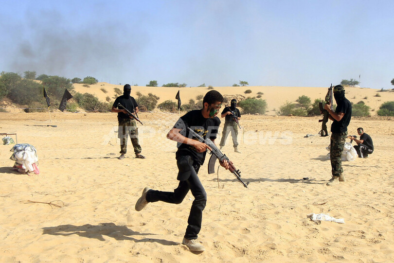 夏休みは軍隊式サマーキャンプ、パレスチナの少年たち