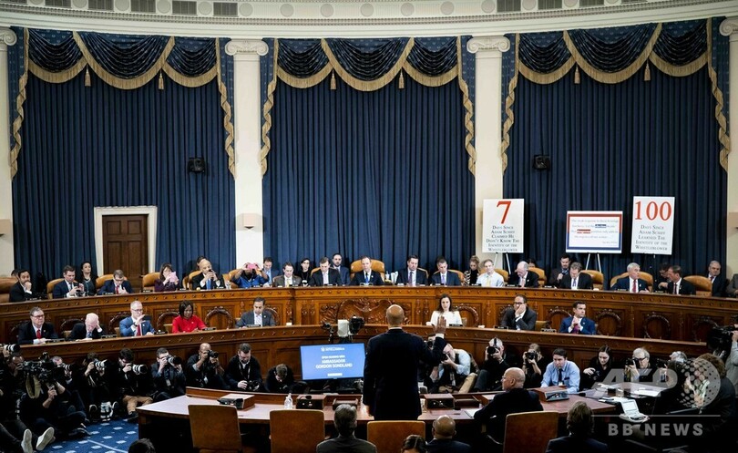 トランプ氏指示でウクライナに「見返り」要求 米高官が証言