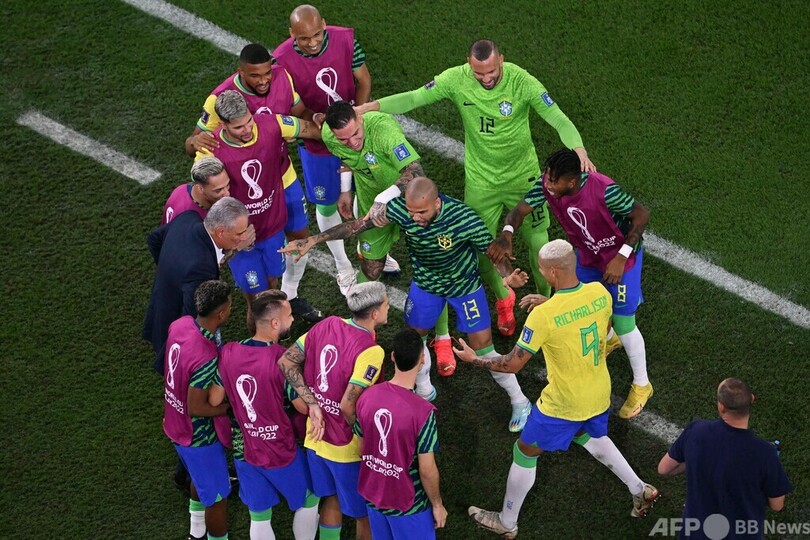 ブラジルのダンスに賛否、監督も参加でゴール喜ぶ カタールW杯