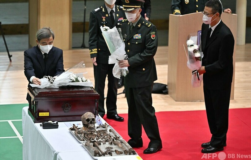 韓国、朝鮮戦争で戦死した中国兵88人の遺骨返還
