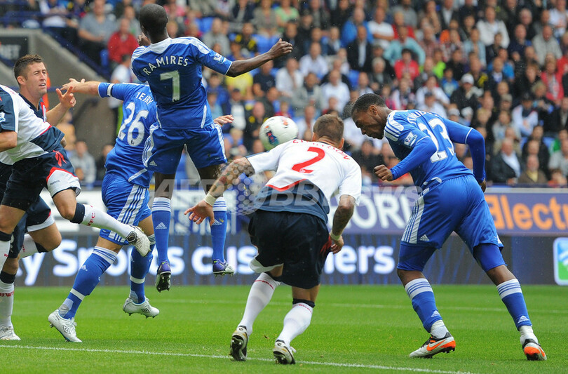 トッテナムがアーセナルとのダービーに勝利、チェルシーは圧勝