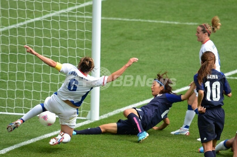 なでしこジャパンがフランス下し決勝進出、女子サッカー