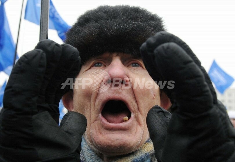 自分の歯が少ない人は心臓疾患のリスク高まる、研究