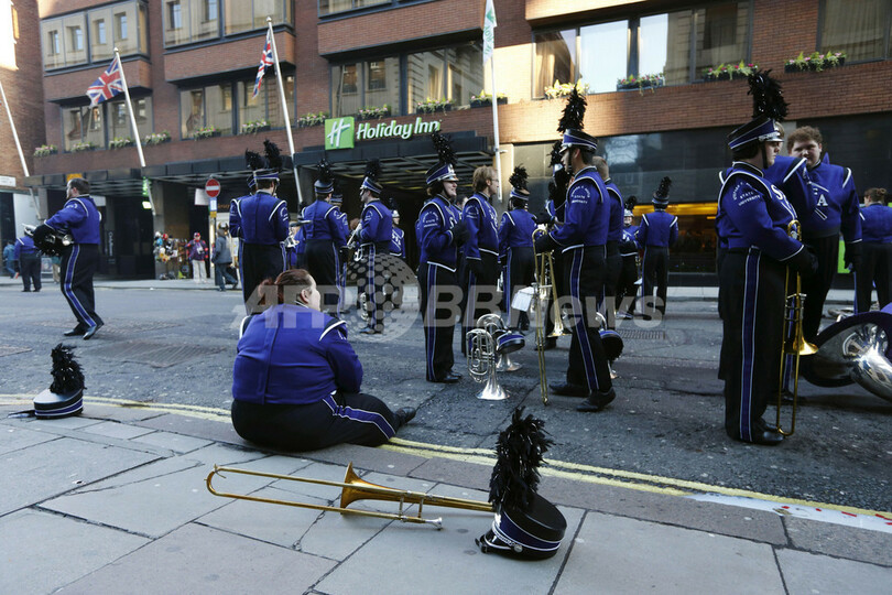 ロンドンで新年祝賀パレード