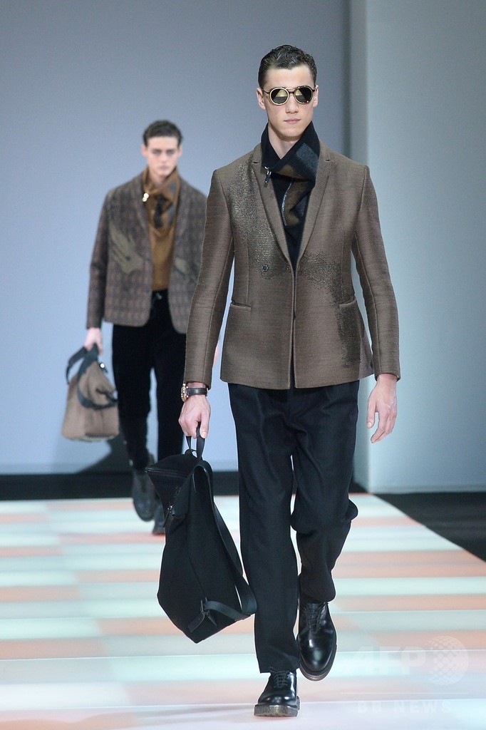 ジャージー素材でもスマートに見せる、「エンポリオ アルマーニ」15/16年秋冬メンズ