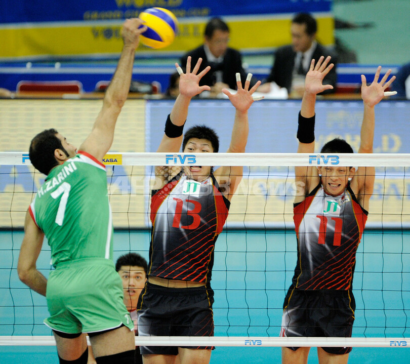 日本男子3連勝、イランに競り勝つ グラチャンバレー