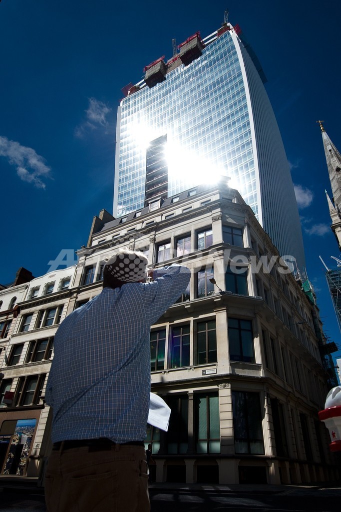 日光を集めるガラス張りの変形高層ビル 英ロンドン 写真12枚 国際ニュース Afpbb News 日光を集めるガラス張りの変形高層ビル 英ロンドン 写真12枚 国際ニュース Afpbb News