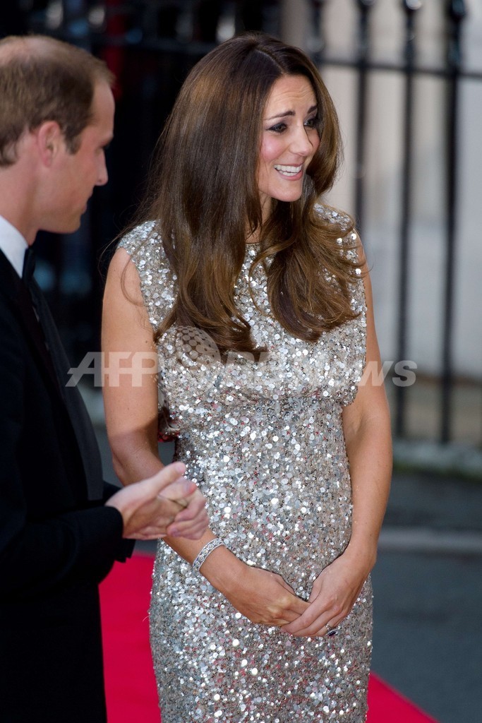 ウィリアム英王子が空軍を退役、公務に専念