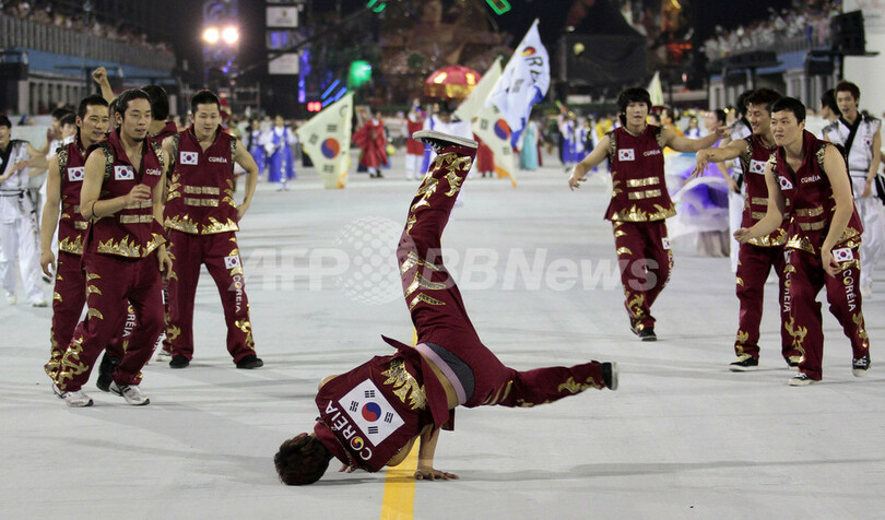 サンパウロのカーニバル、華やかに開幕