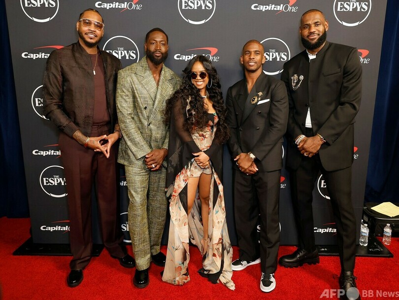 レブロン、現役引退を否定「きょうはまだその日じゃない」