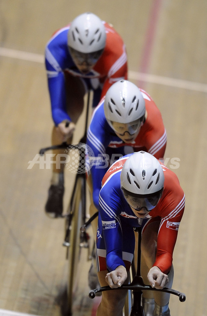 英国 女子チームパシュート制す