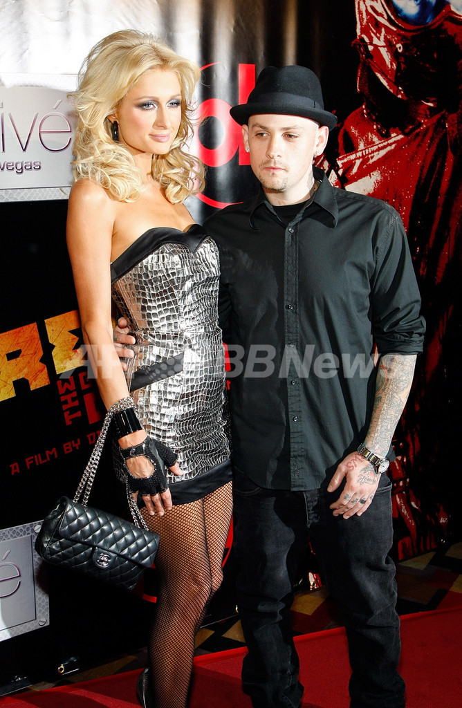 「Repo! The Genetic Opera」上映会にパリスが華々しく登場