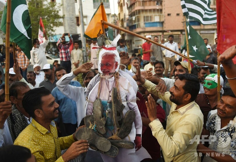 自治権剥奪の印カシミール、デモ隊の投石でトラック運転手死亡