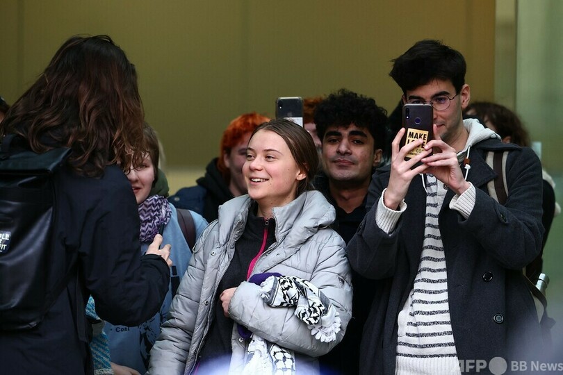 グレタ・トゥンベリさんに無罪判決 英裁判所