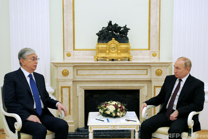 カザフ、「鉄のカーテン」望まず 外務次官